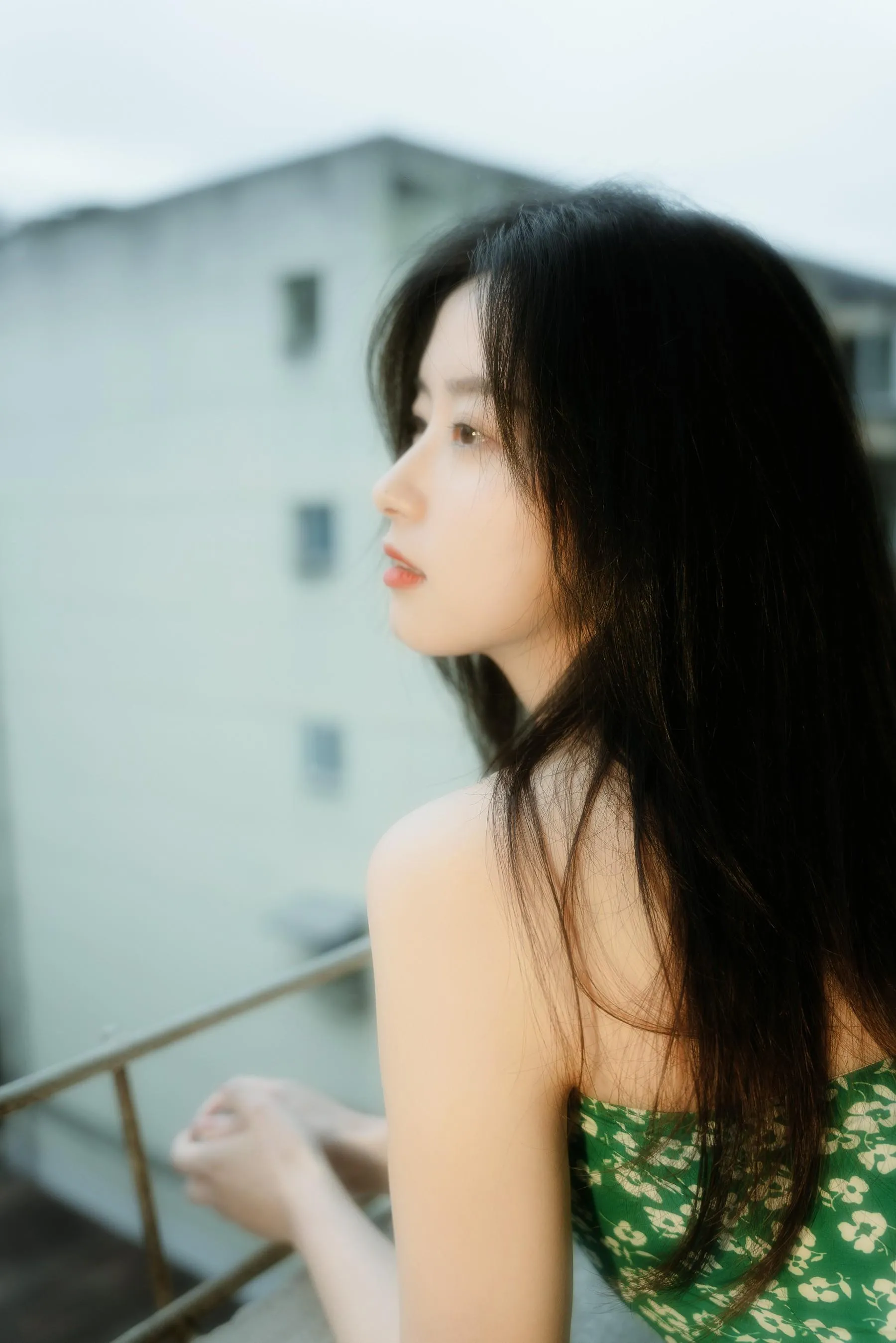 [YITUYU艺图语]2022.07.20 我盼你能飞过这腐烂的花朵 碗碗不是碗啊 [25P]插图3